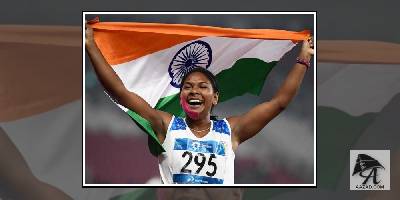 स्वप्ना ने रचा कीर्तिमान, हेप्टाथलन में गोल्ड मेडल जीतने वाली बनीं पहली भारतीय